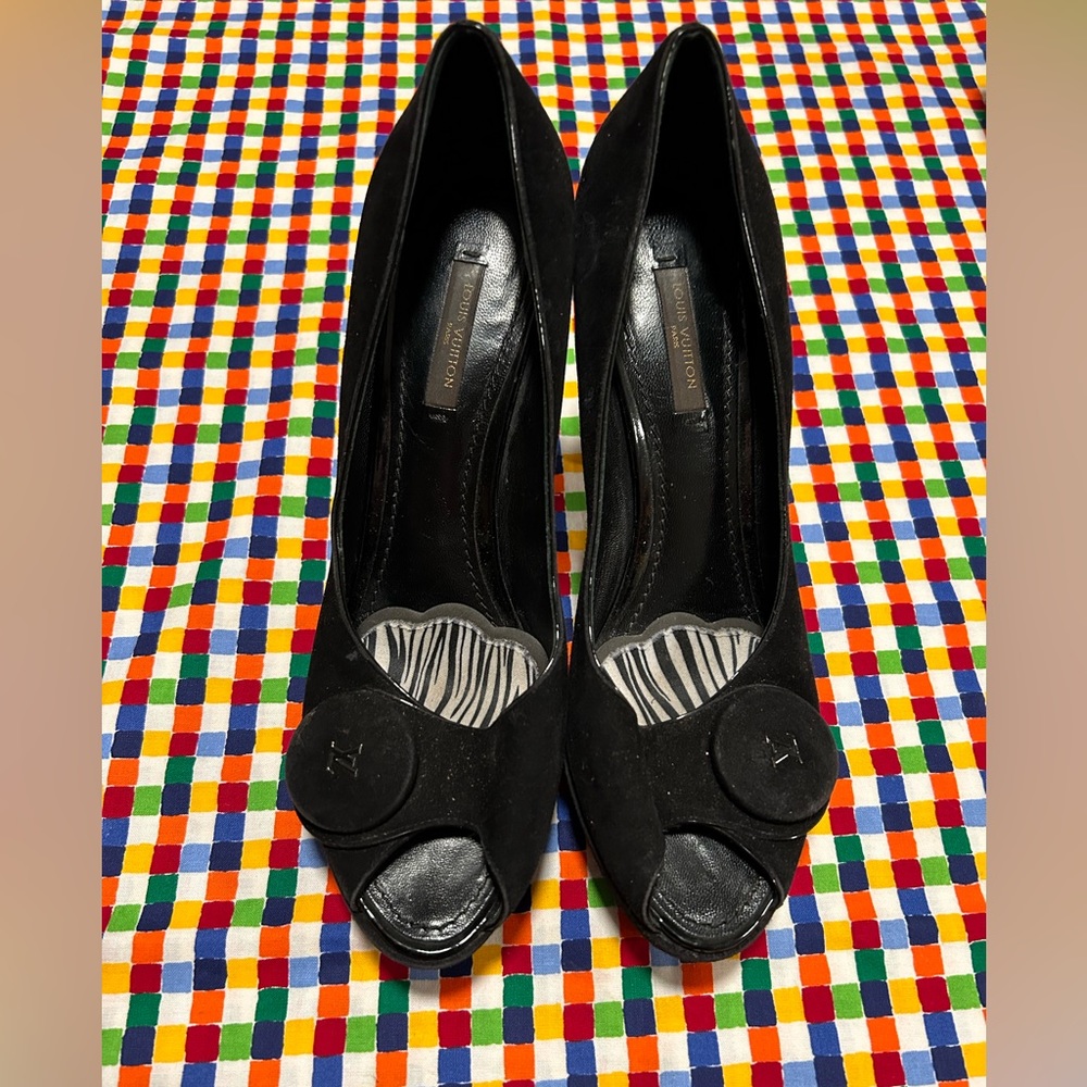 Louis Vuitton suede heels 8